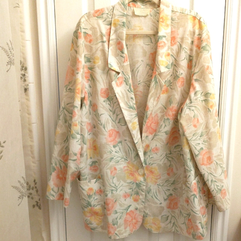 Women's Floral Blazer
